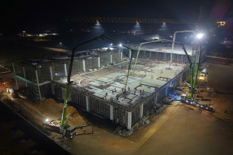 NSN's construction site never sleeps in 10°C cold