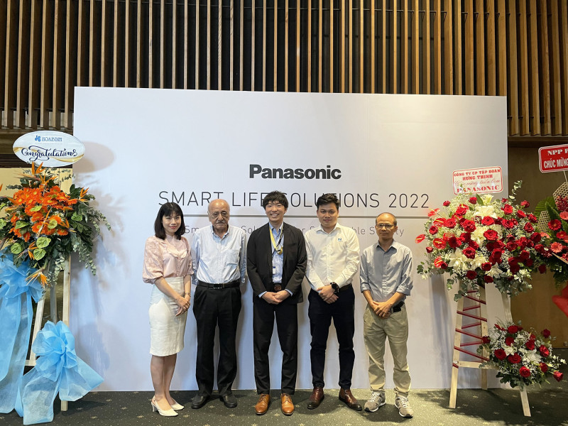 NSN tham quan Triển lãm Smart Life Solutions của Panasonic